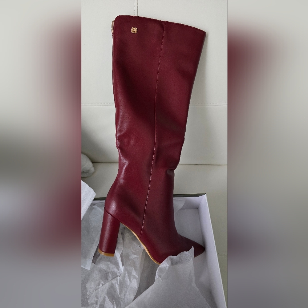 Elegant Burgundy Heeled Boots NWOB